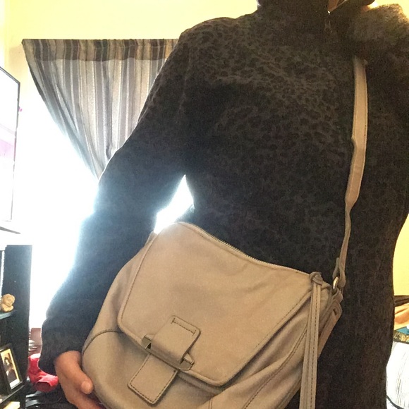 Lavander Authentic Leather Crossbody Bag - Picture 7 of 8